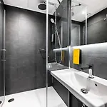 Staycity Frankfurt Airport Hotel 4*