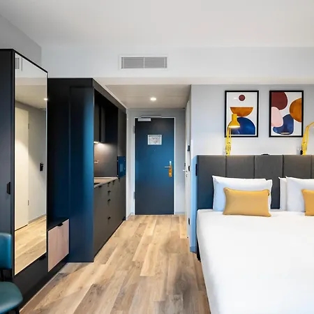 Staycity Frankfurt Airport Otel Frankfurt am Main