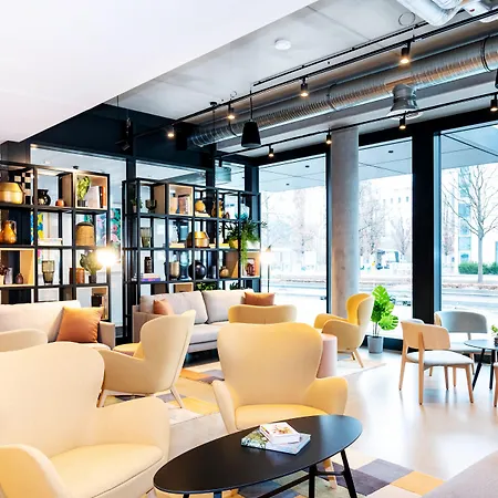 Staycity Frankfurt Airport 4*