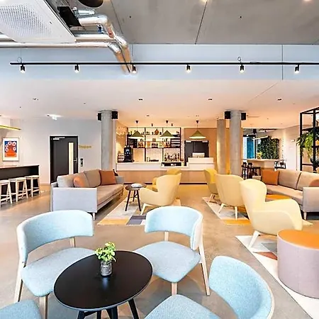 호텔 Staycity Frankfurt Airport 4*