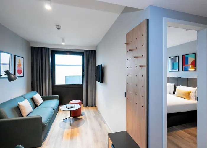 Staycity Frankfurt Airport فندق