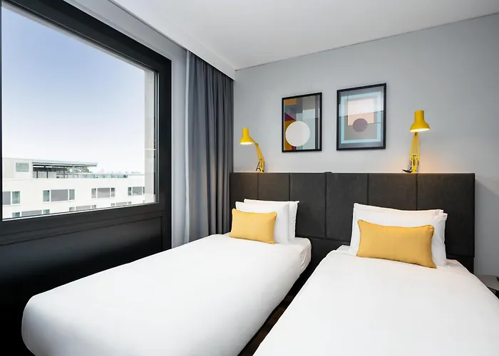 Staycity Frankfurt Airport فندق 4*