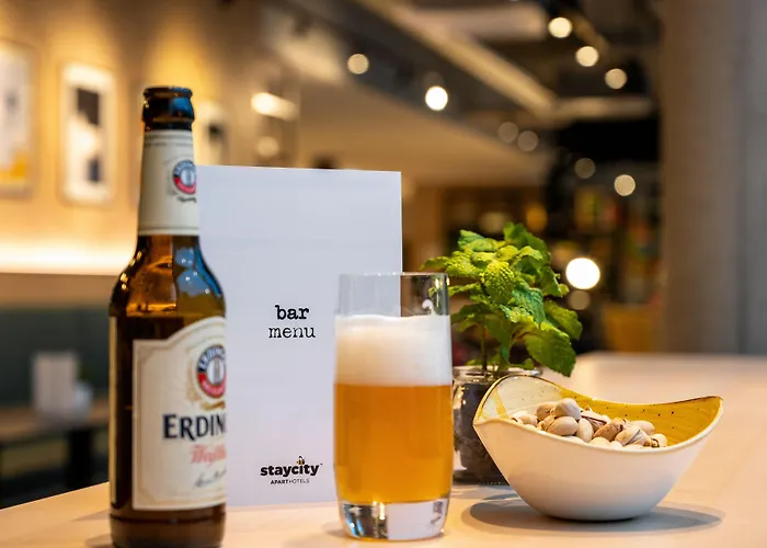 호텔 Staycity Frankfurt Airport 4*