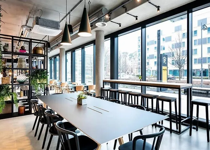 Hotel Staycity Frankfurt Airport 4*