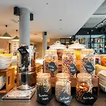 Hotel Staycity Frankfurt Airport 4*