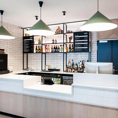 Staycity Frankfurt Airport Ξενοδοχείο με διαμερίσματα 4*