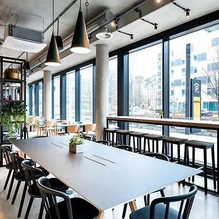 Ξενοδοχείο με διαμερίσματα Staycity Frankfurt Airport 4*