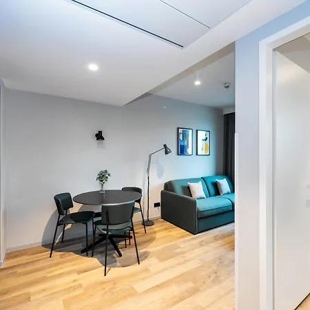 Staycity Frankfurt Airport 4*