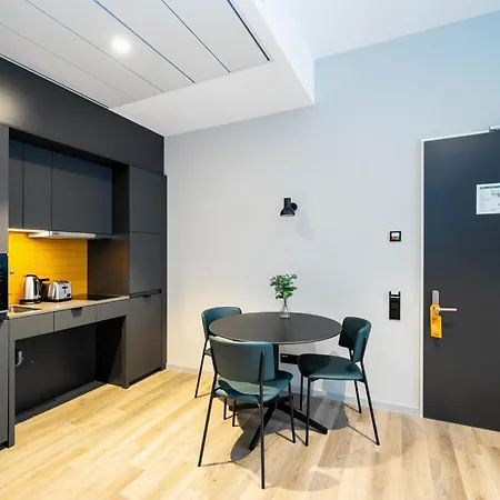 Staycity Frankfurt Airport Apart Otel