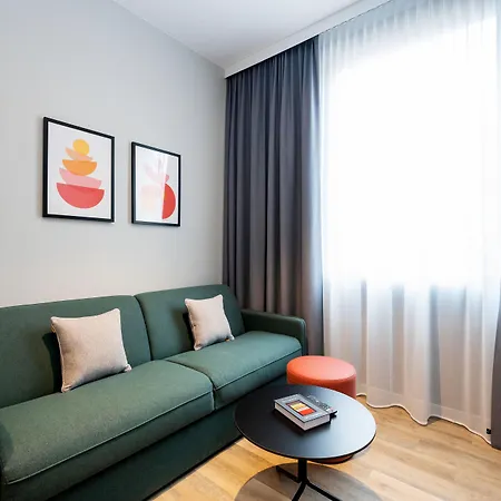 Staycity Frankfurt Airport Ξενοδοχείο με διαμερίσματα 4*