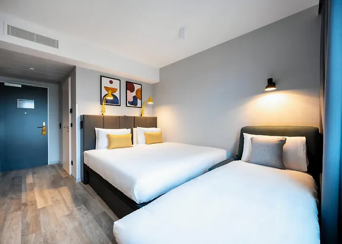 Отель Staycity Frankfurt Airport 4*